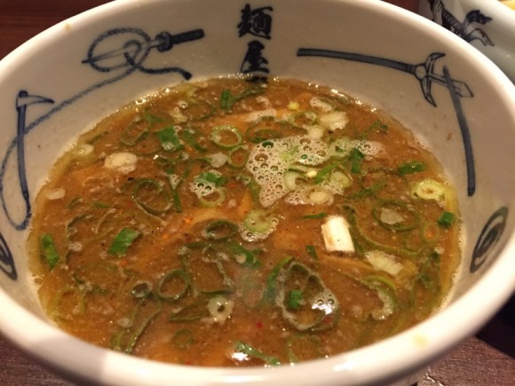 麺屋武蔵 蒲田店のつけ麺のスープです